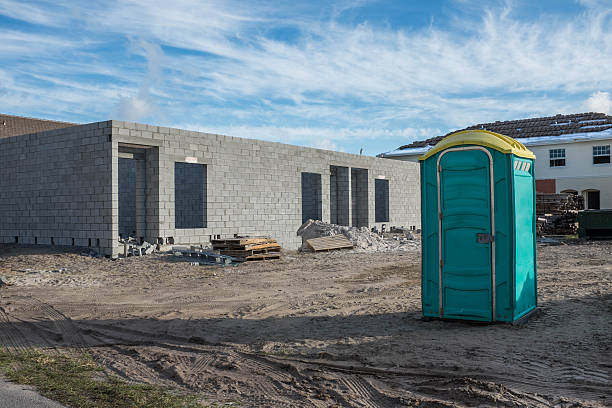 Best Porta potty rental near me  in Fort Thompson, SD